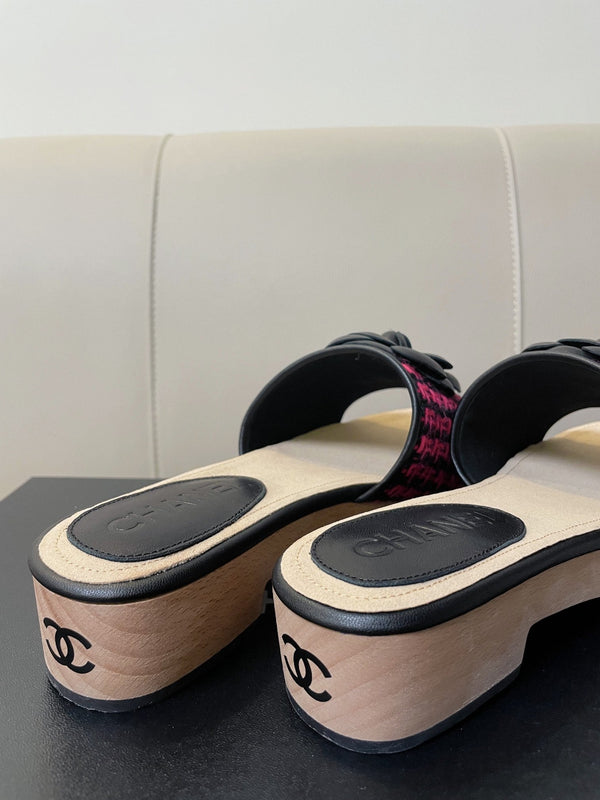 cc mule sandal 45 black red fabric beige calfskin