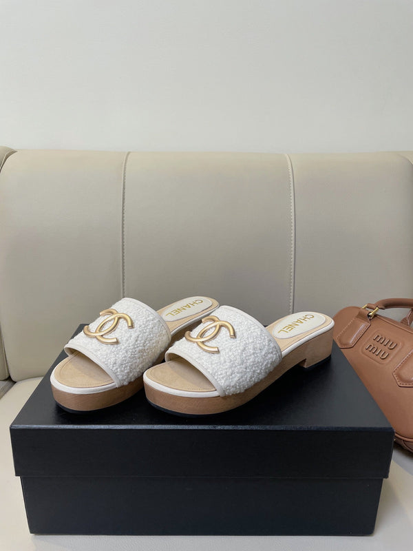 sandalo mule cc 45 in tweed bianco e pelle di vitello beige