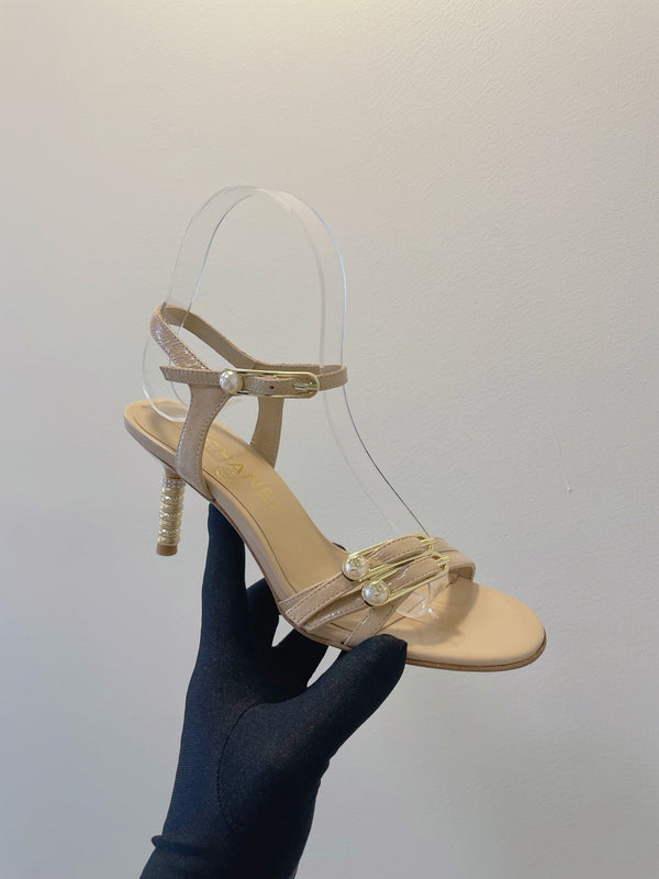 CC 26s High-Heeled Sandals 6.5cm Beige Lambskin 941632