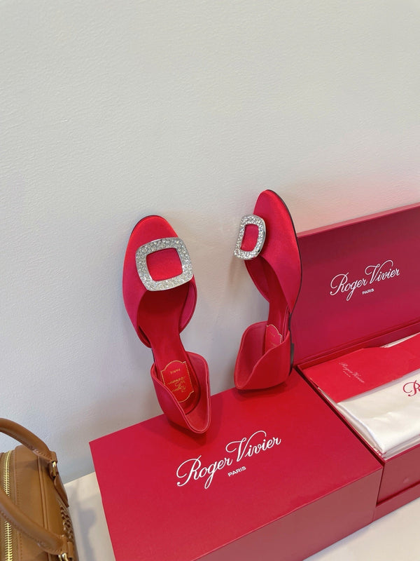 Viv Chips Ballerina Flat Red Silk 329266