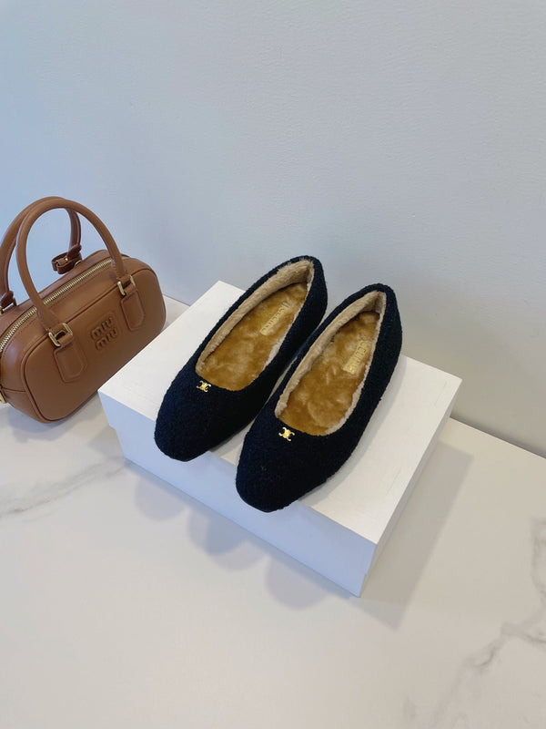 CL 26s Flat Shoes In Black Wool