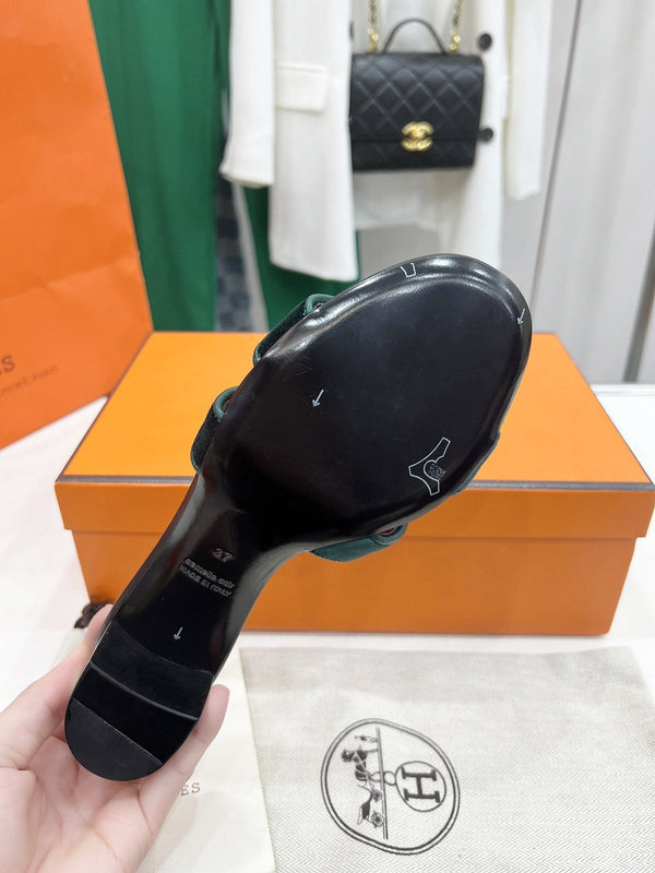 0ran 45 sandal dark green velvet goatskin