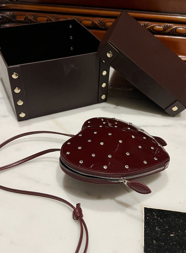 LE COEUR BAG 21 IN BURGUNDY RED PATENT CALFSKIN ATTACHED STRASS