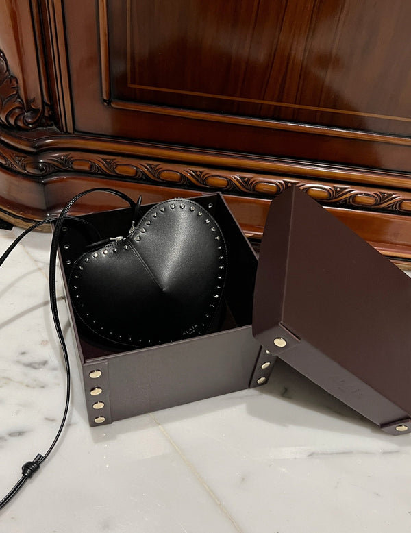 LE COEUR BAG 21 IN BLACK CALFSKIN WITH STUDDED HEART