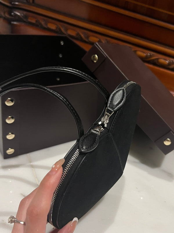 LE COEUR BAG 21 IN BLACK SUEDE