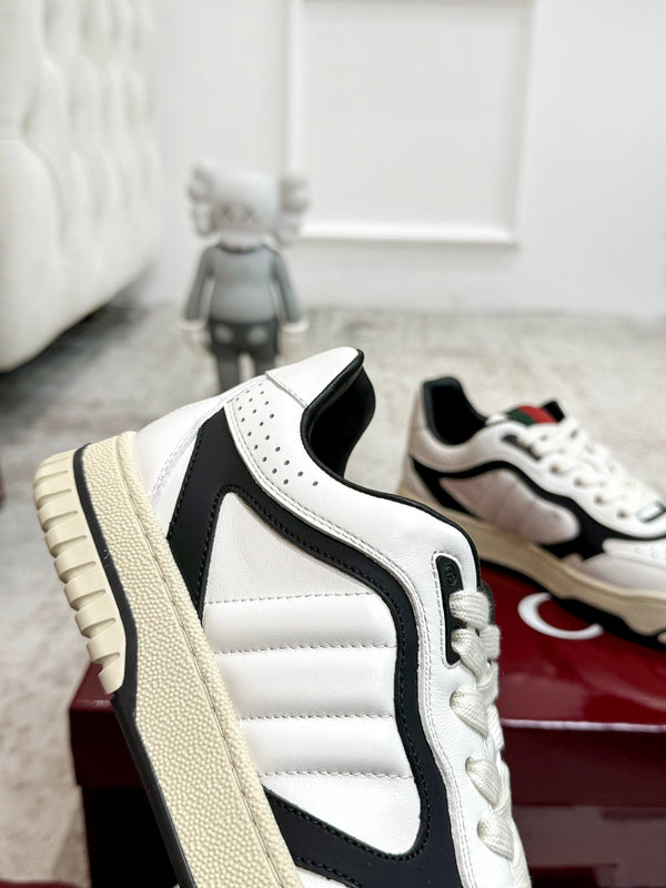 Sneaker GG Re-Web da uomo in pelle di vitello bianca e nera 534247