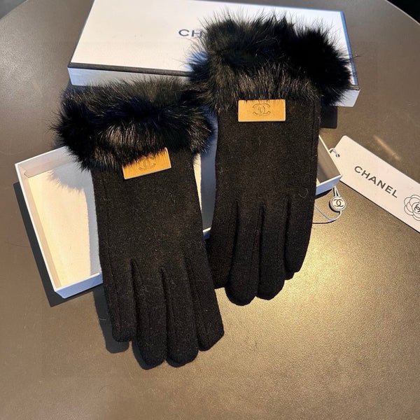 GLOVES IN BLACK WOOL AND RABBIT FUR 420535