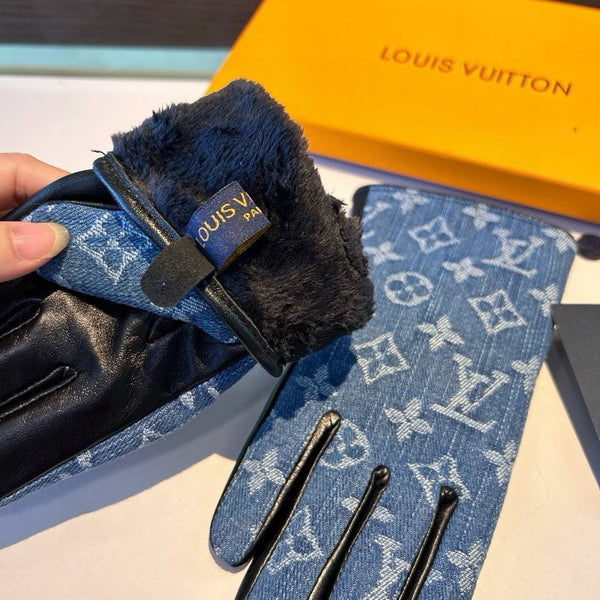 GLOVES IN ELECTRIC BLUE MONOGRAM DENIM AND BLACK LAMBSKIN 460110