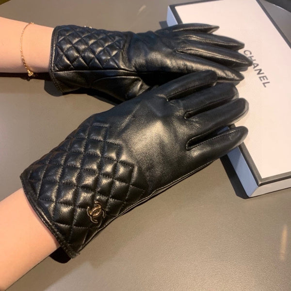 GLOVES IN BLACK LAMBSKIN WITH GOLD LOGO 462263