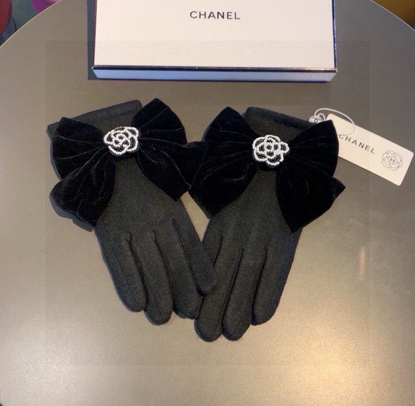 GLOVES IN BLACK WOOL WITH LARGE BOW 464996