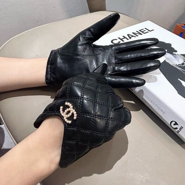 GLOVES IN BLACK LAMBSKIN 465006