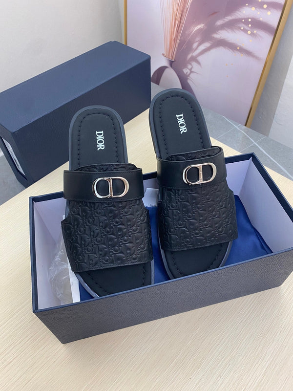 CD SYMBOL SLIDE CUT SANDAL BLACK CALSKIN