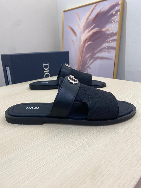 CD SYMBOL SLIDE CUT SANDAL BLACK JACQUARD