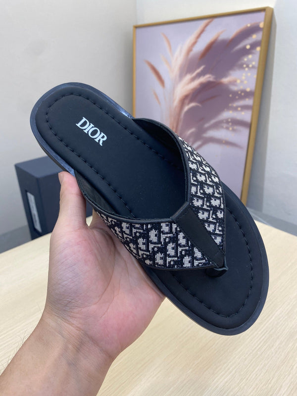 CD ALIDAS FLIP-FLOPS BLACK AND WHITE JACQUARD
