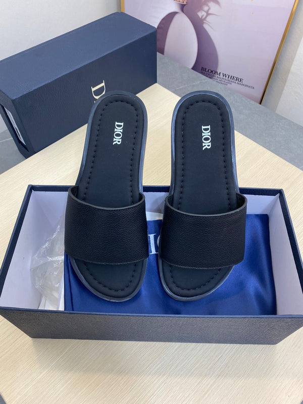 CD SLIDE ALIDAS SLIPPER BLACK GRAINED CALFSKIN