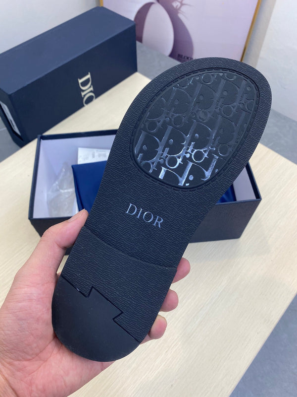 CD SLIDE ALIDAS SLIPPER BLACK GRAINED CALFSKIN