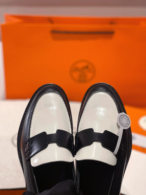 HM Loafer In White Calfskin 100159