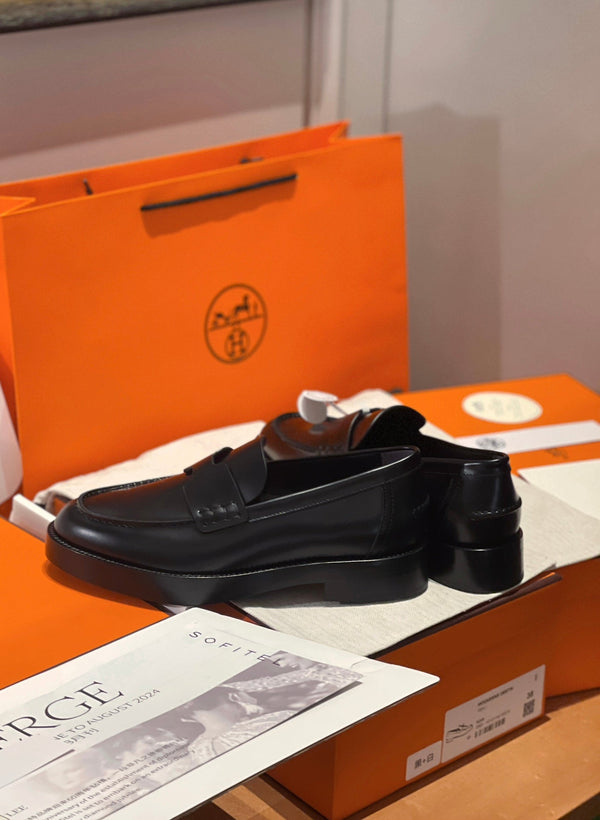 HM Loafer In Black Calfskin 100164