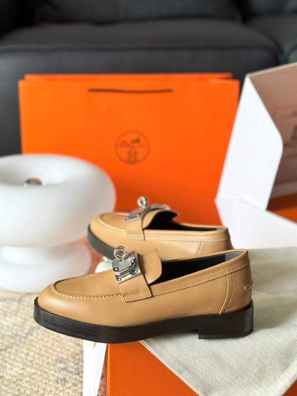 HM Hot Loafer Beige Calfskin 531376