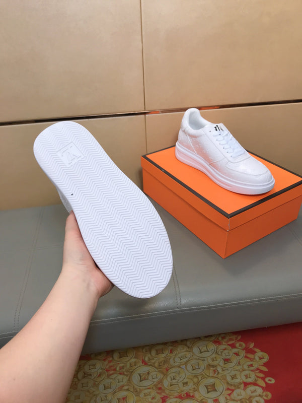 LV TRAINER SHOES IN WHITE CALFSKIN