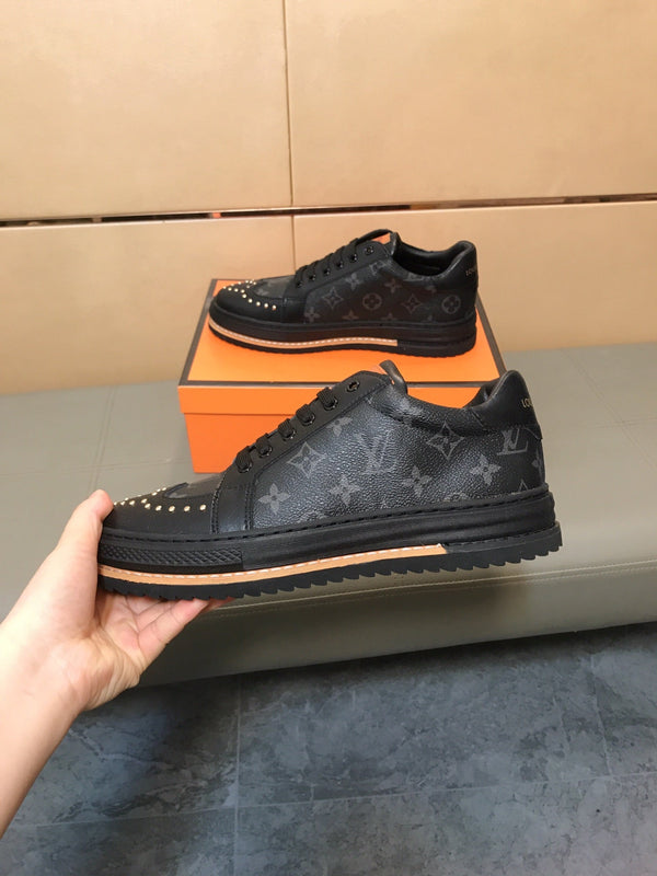 LV TRAINER IN BLACK MONOGRAM CALFSKIN