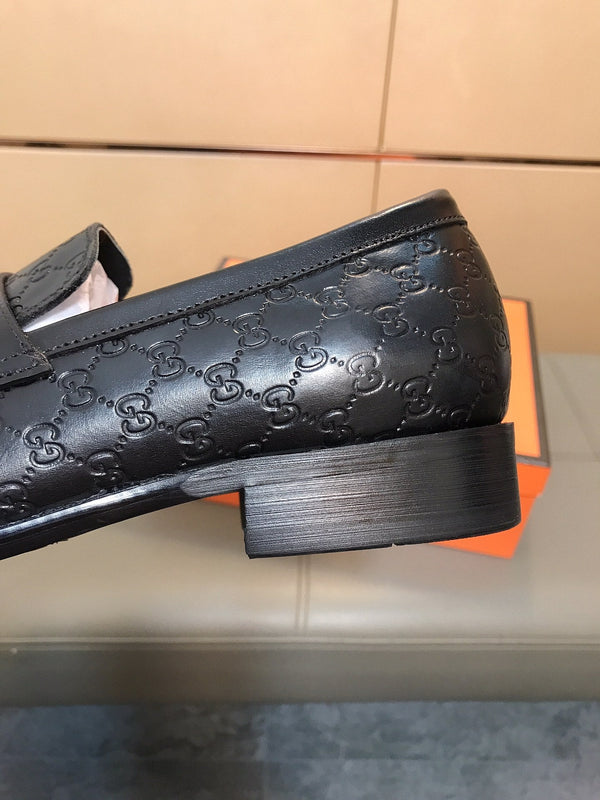 GG Men's Jordaan Loafer Black Embossed Cowhide 529783