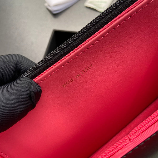 CC 19 Woc 19cm Pelle di vitello nera Hardware dorato