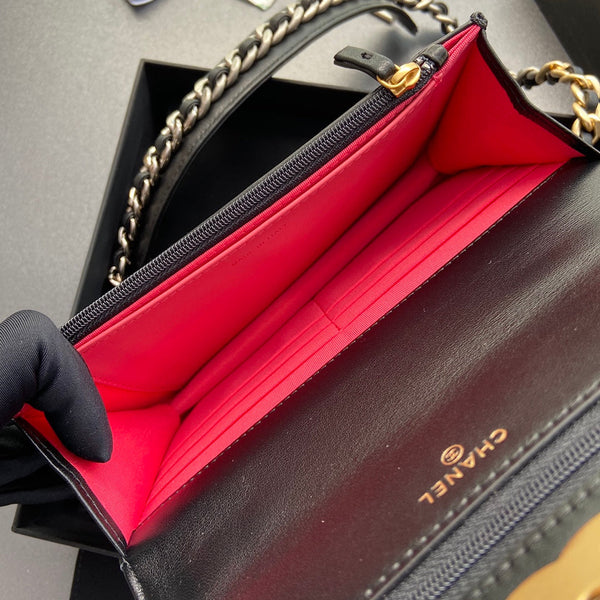 CC 19 Woc 19cm Pelle di vitello nera Hardware dorato