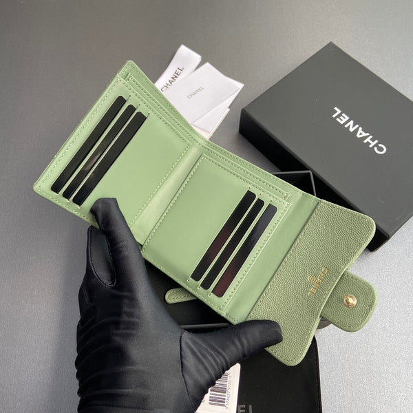 CC 82288 Classic Flap Wallet Olive Green Caviar GHW 229896