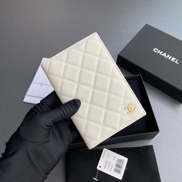 CC Passport Holder White Caviar 234705