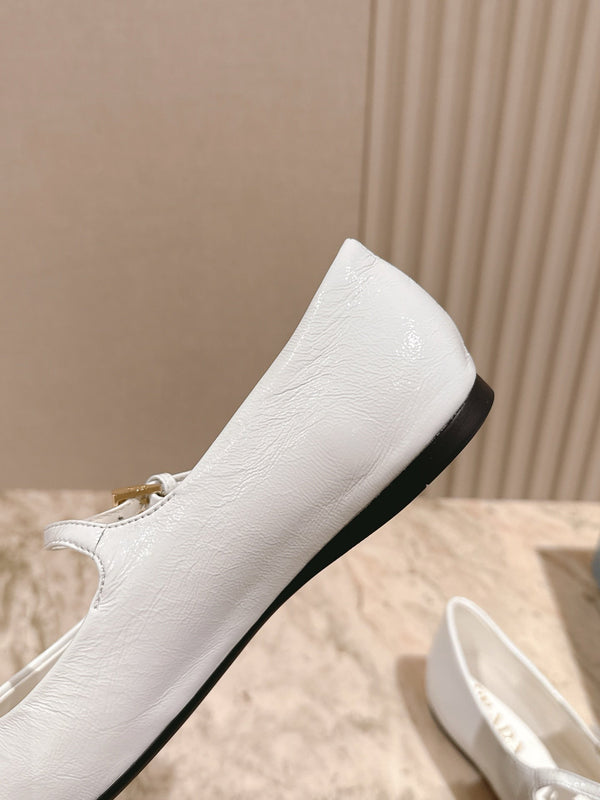 PRA 25s Ballet Flats with Small Buckle White Cowhide 449711