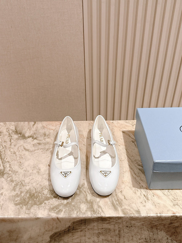 PRA 25s Ballet Flats with Small Buckle White Cowhide 449711