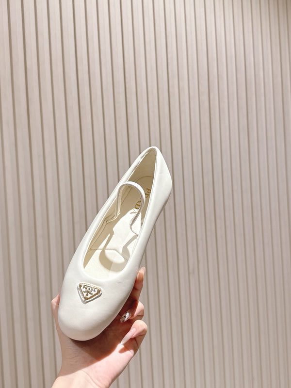 PRA 25s Ballet Flats White Cowhide 449716