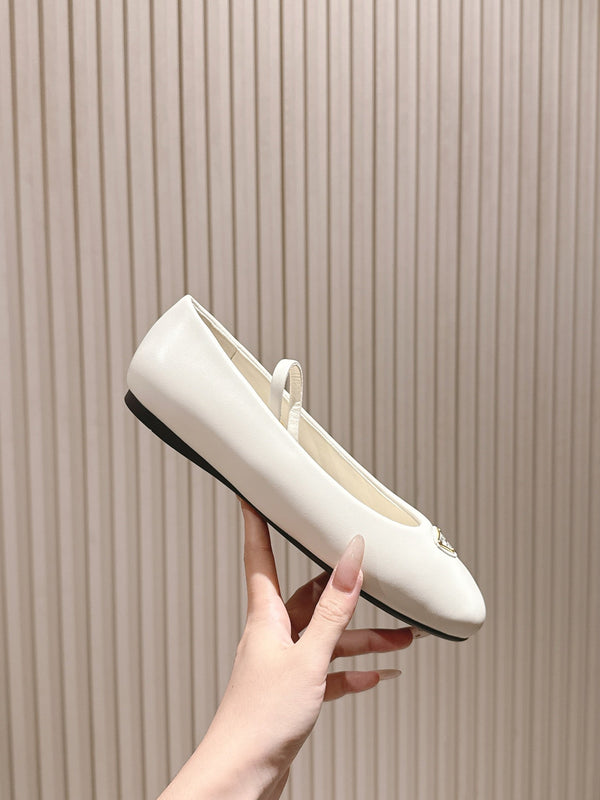 PRA 25s Ballet Flats White Cowhide 449716