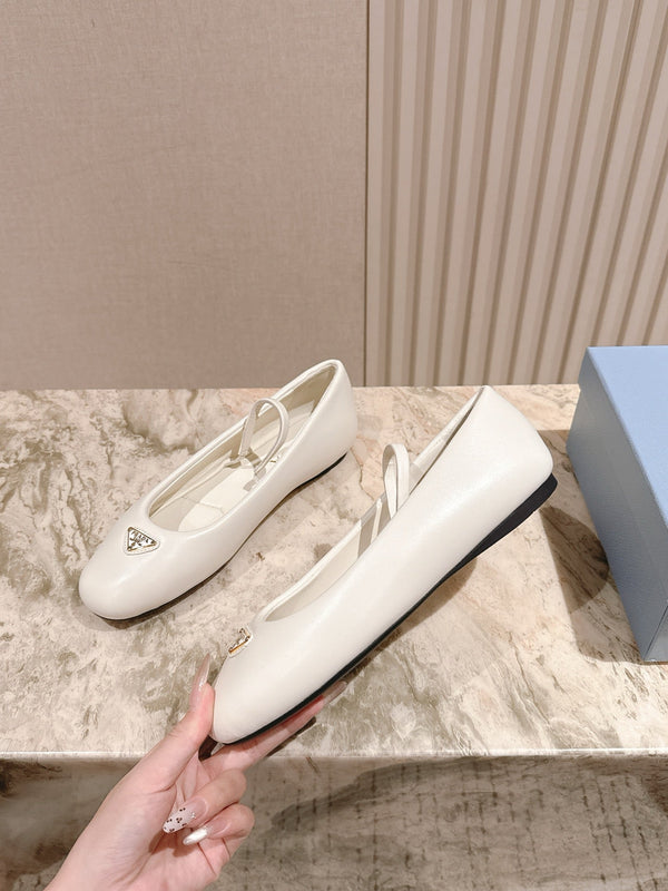 PRA 25s Ballet Flats White Cowhide 449716