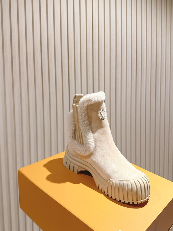 LV Ruby Flat Ankle Boot 50mm Beige Suede & Fur 450347