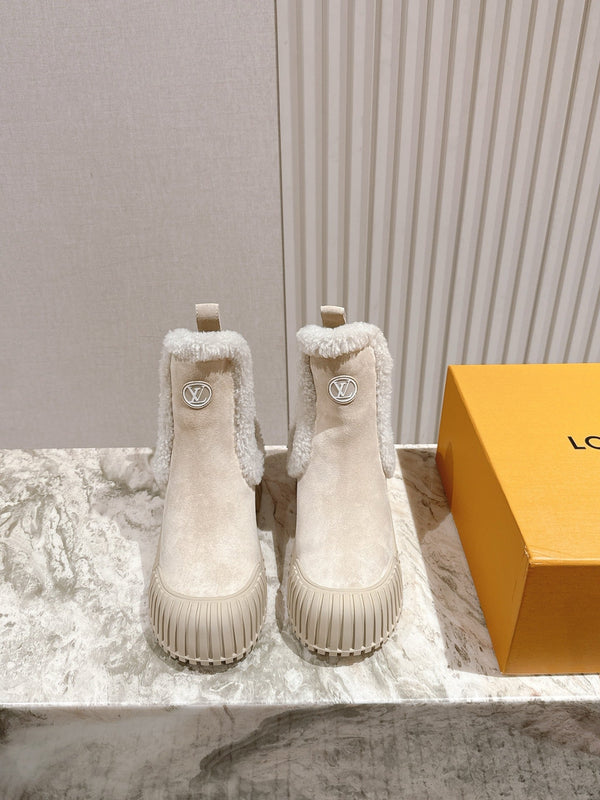 LV Ruby Flat Ankle Boot 50mm Beige Suede & Fur 450347