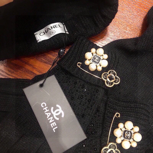 THREE-PIECE SET IN BLACK CASHMERE 424004