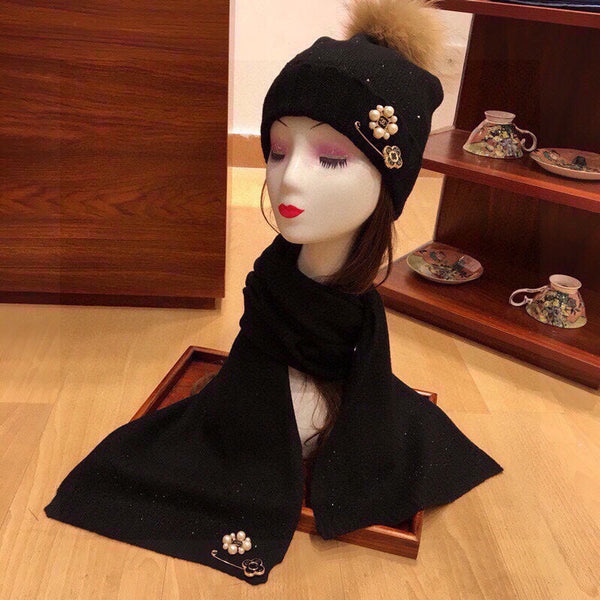 THREE-PIECE SET IN BLACK CASHMERE 424004