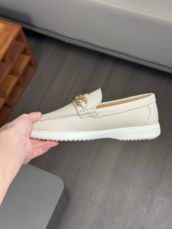 GG Men's Interlocking G Loafer White Cowhide 573500