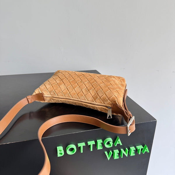 BV Traveler Phone Pouch Brown Intrecciato Suede