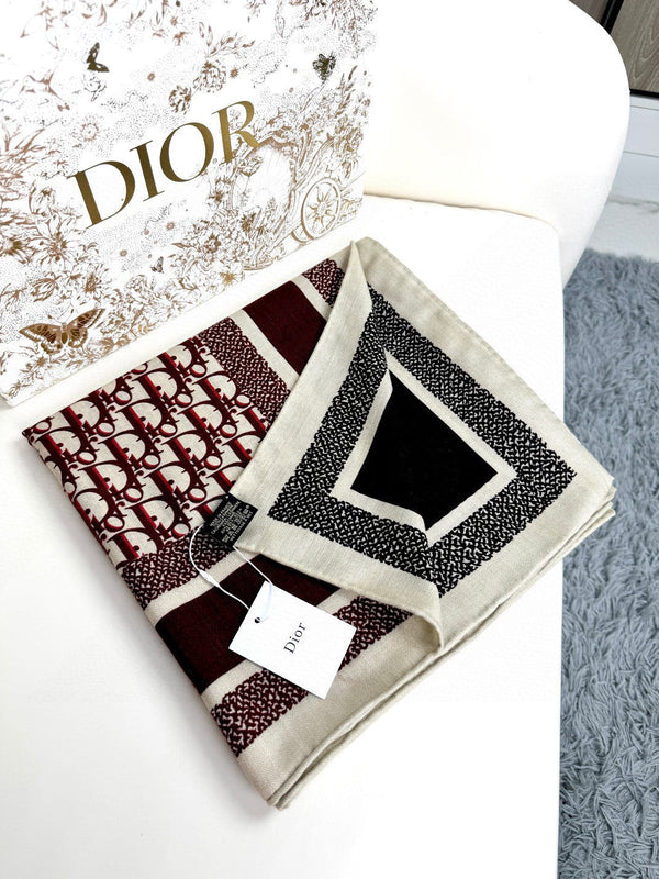 CD 26s Scarf 140cm Silk & Cashmere 304566