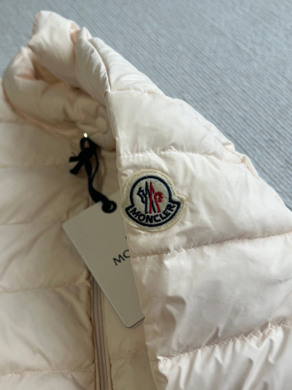 Moncler 25 Down Jacket Two-pocket 300011