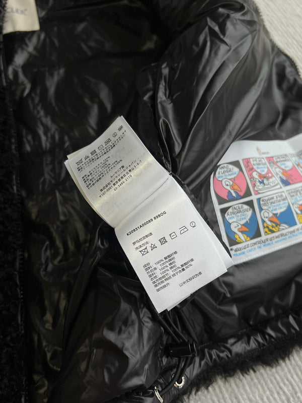 Moncler 25 Down Vest Wool And Polyester 300046