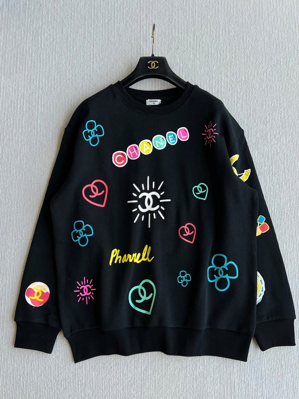 Chanel 25 Sweatshirt ras du cou graffiti en coton noir 312091