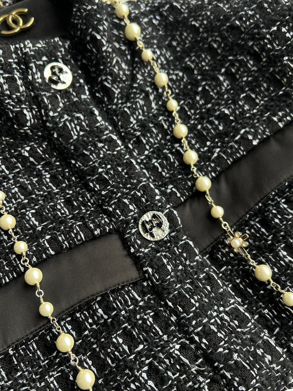 Chanel 2025 Veste à Ceinture Laine Cachemire Noire 318587