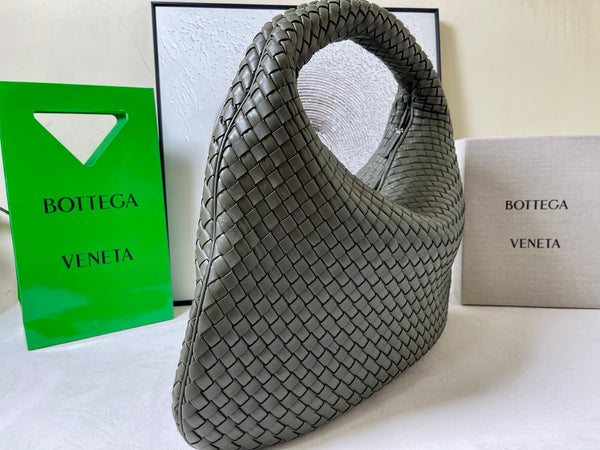 BV Maxi Veneta Bag 59cm Olive Intrecciato Leather