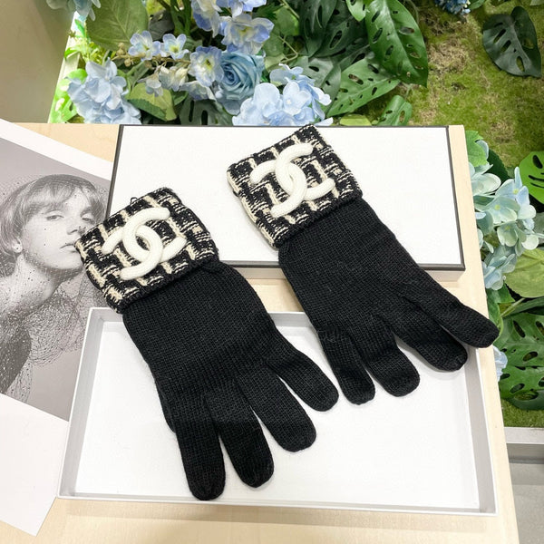 GLOVES IN BLACK MIX WHITE WOOL KNIT 462431