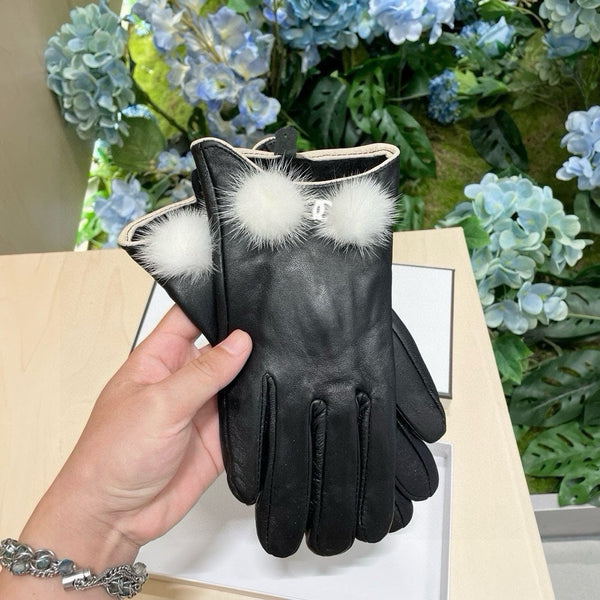 GLOVES IN BLACK LAMBSKIN WITH LAMB FUR 463823