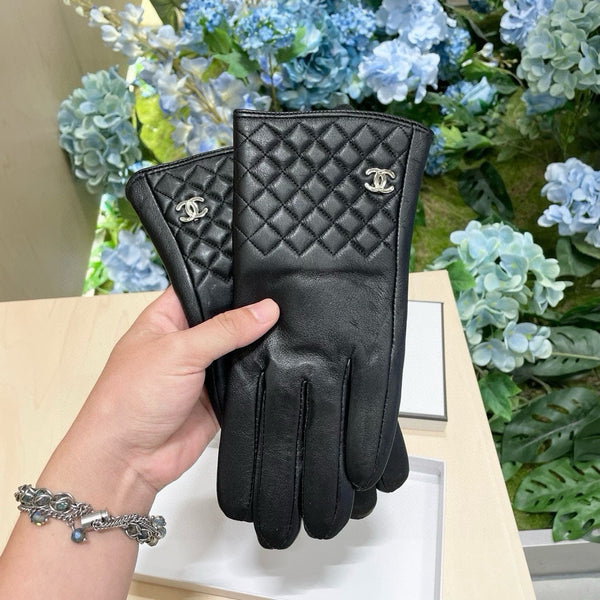 GLOVES IN BLACK LAMBSKIN 463825